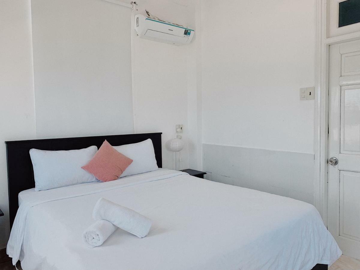 Vivid Seaside Homestay Nha Trang Exterior photo